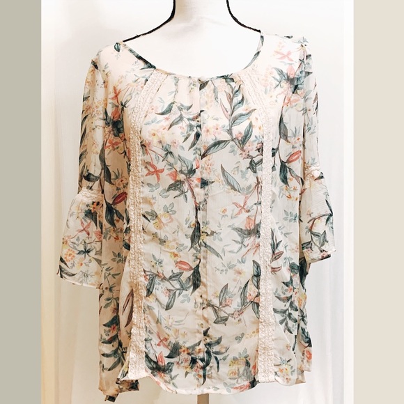 Sheer Floral Top - Picture 4 of 5